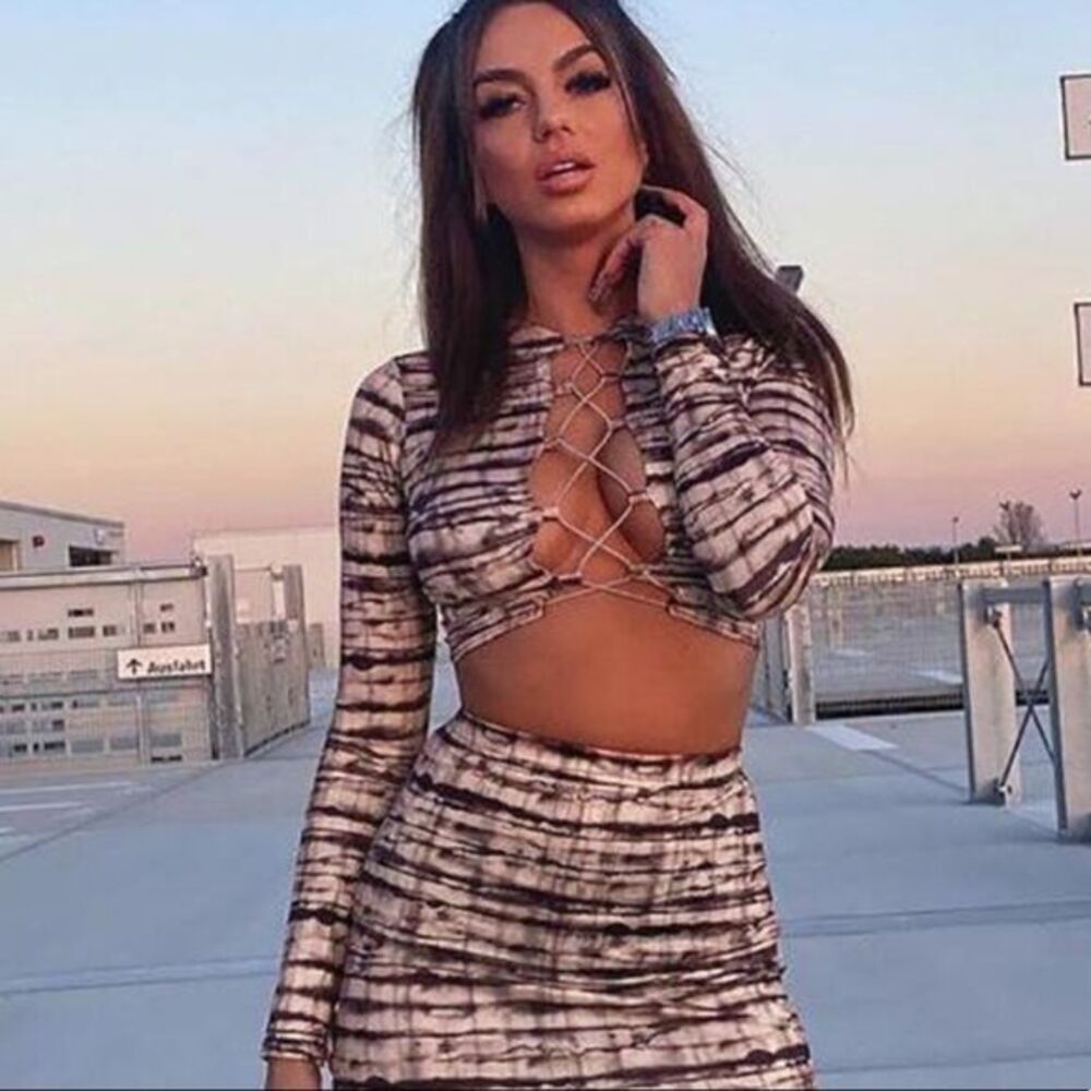 Criss crossed  halter tank top brown